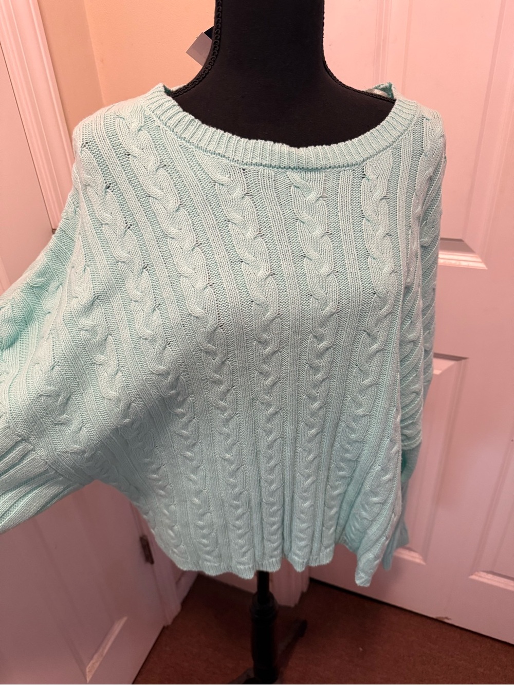 crown & ivy Mint Cable Knit Crewneck Sweater